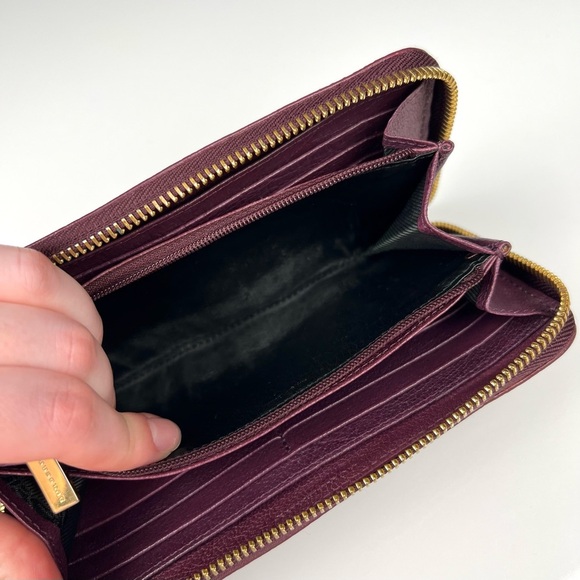 Burberry leather continental wallet - Picture 5 of 5